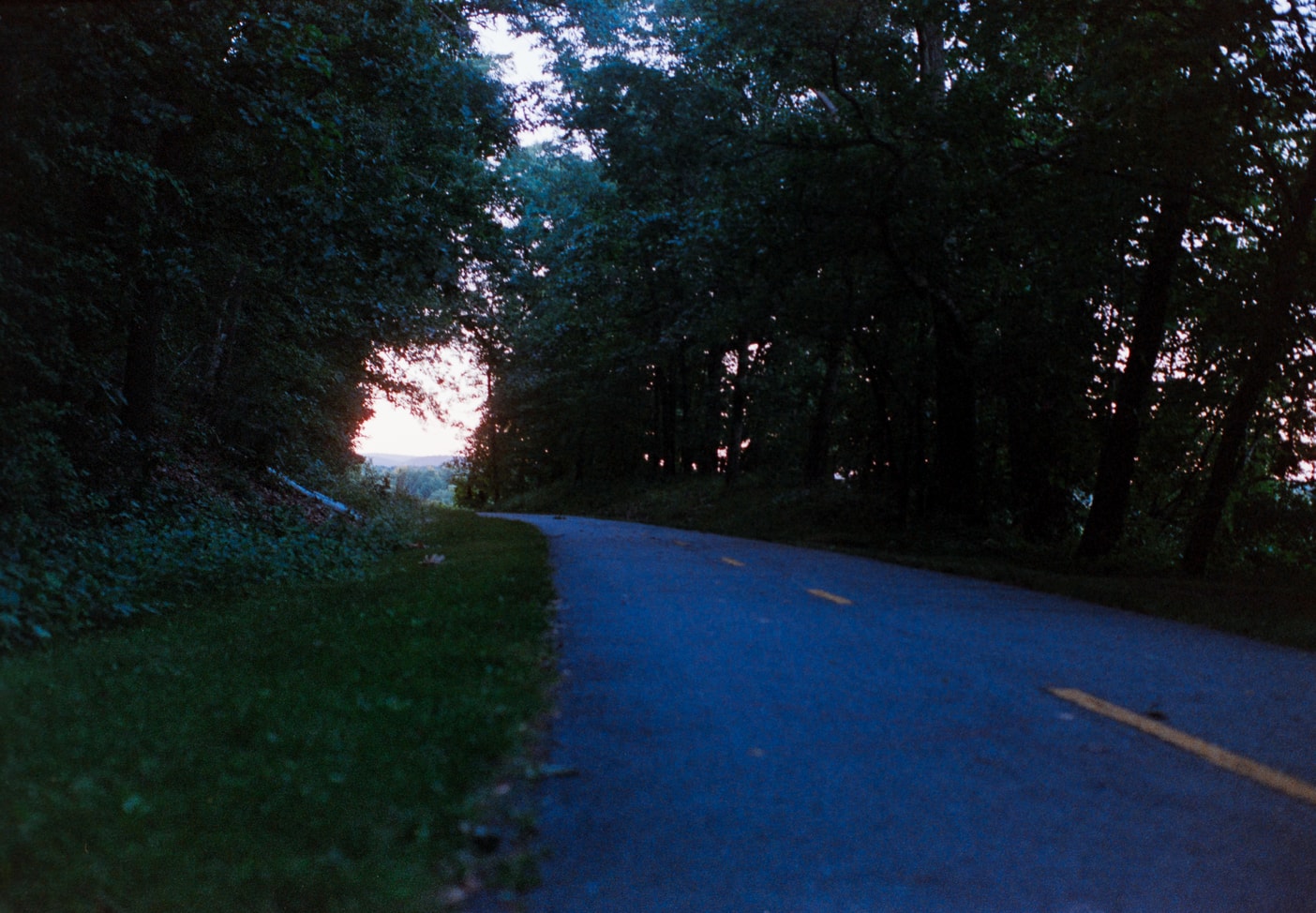 Hudson Railtrail Fujifilm Superia Xtra 400 Nikon FE2 50mm